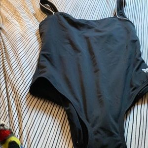 one piece swim suit